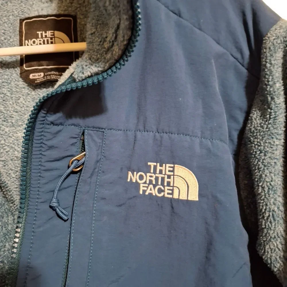 The North Face Men's Two-Tone Blue Performance Jacket